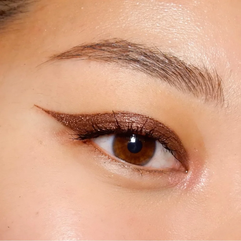 Stila Shimmer & Glow Liquid Eyeshadow Twig Metallic Brown Shimmer New in Box